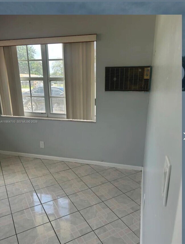 Building Photo - 14365 NW 15th Dr