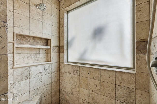 Building Photo - 21663 E Via Del Rancho Rd