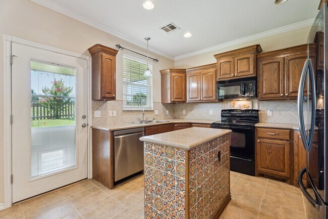 Building Photo - 11314 NW 121st Pl
