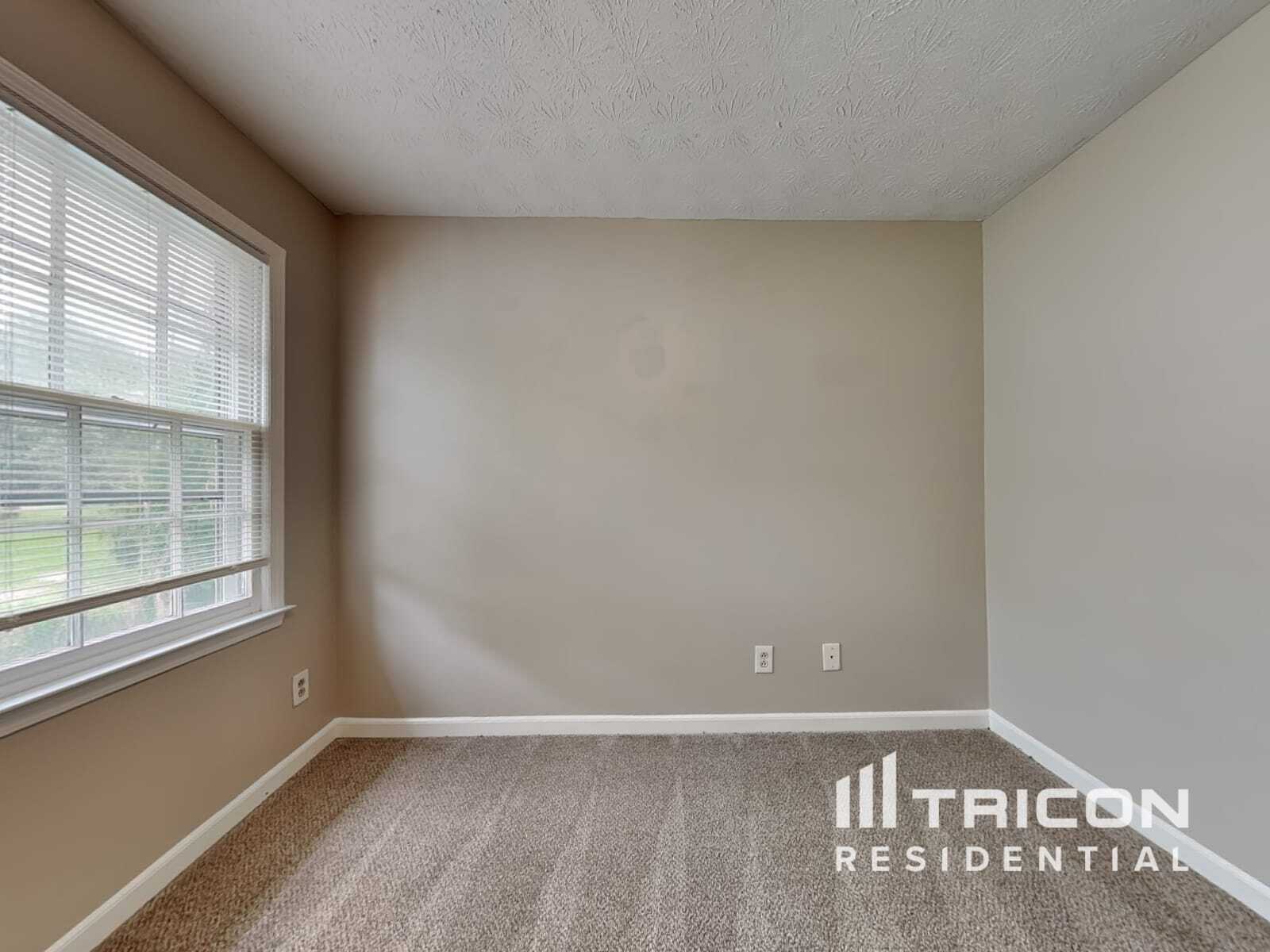 Building Photo - 4047 Linda Ln SW