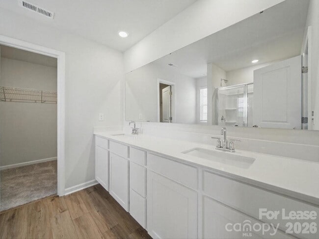 Building Photo - 13300 Hampton Bay Ln