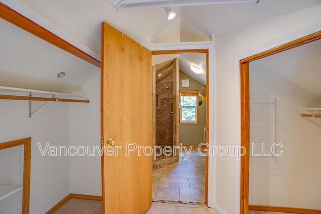 Building Photo - 2308 Harney St