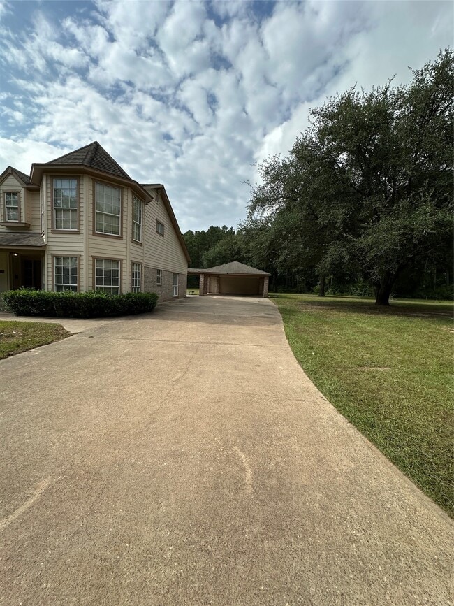 Building Photo - 33615 Dobbin-Huffsmith Rd
