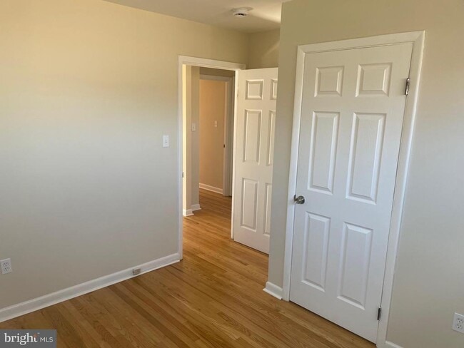 Building Photo - 1405 42nd St SE