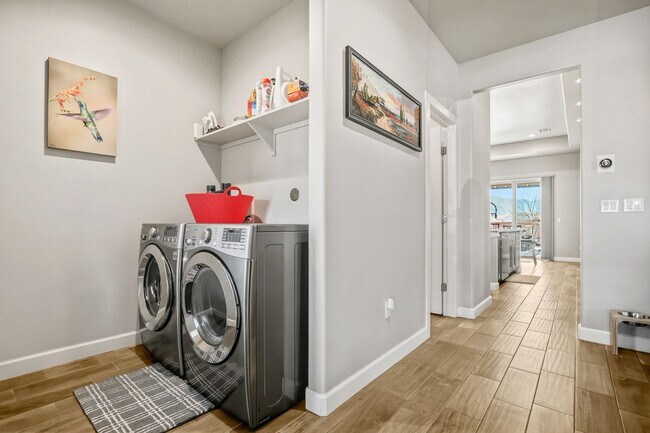 Building Photo - Beautifully Maintained 3 Bedroom Home in Mesa Village