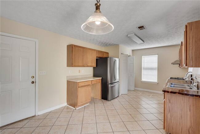 Building Photo - 3174 Benthollow Ln