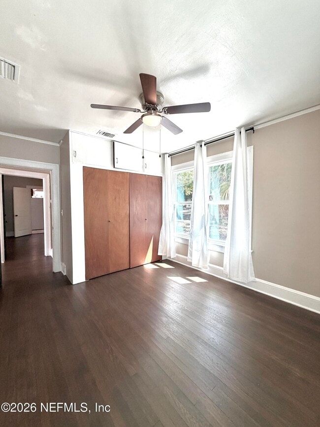 Building Photo - 1407 Belmonte Ave