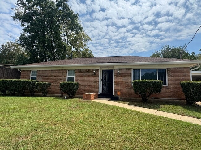 Primary Photo - Fantastic Brick House