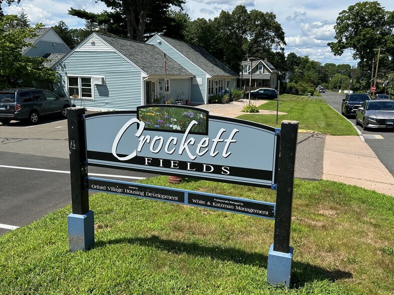 Primary Photo - Crockett Fields Senior Apartments (62+)