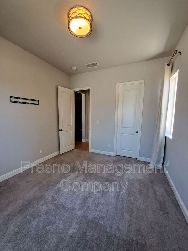 Building Photo - 4266 Sierra Madre Ave