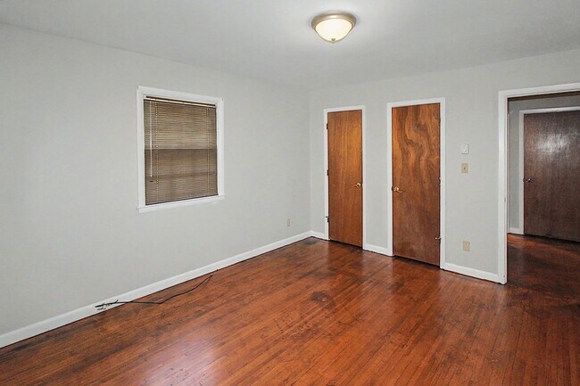 Building Photo - 4121 Walker Rd