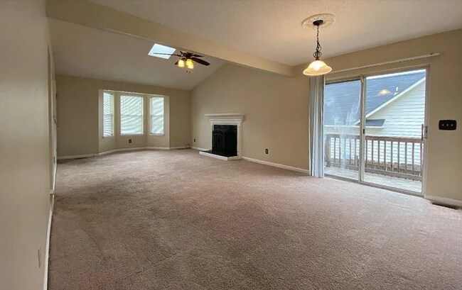 Building Photo - Charming Cul-de-Sac Retreat with Spacious Living & Private Backyard in Columbia, SC