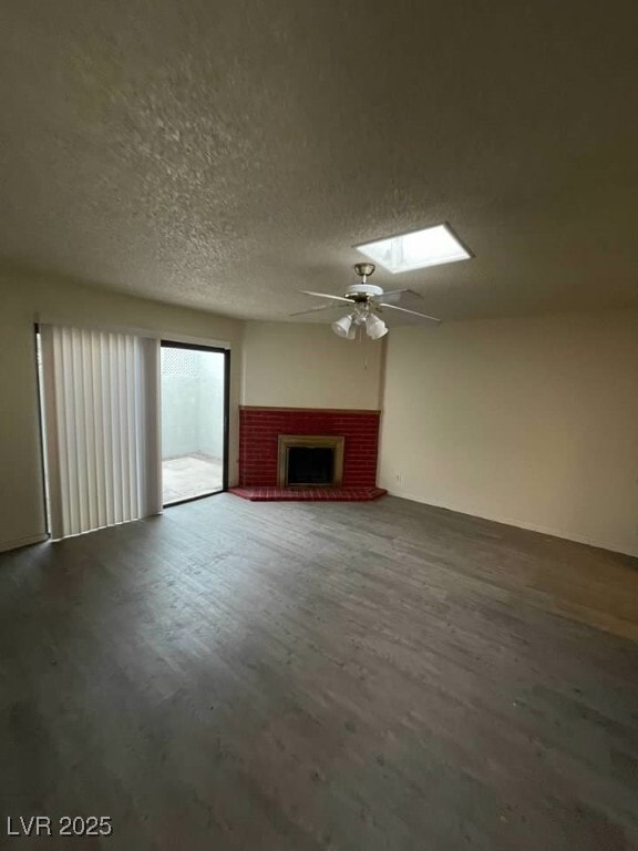 Building Photo - 5709 Goldmount Ave