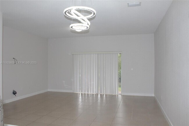 Building Photo - 3558 NW 29th Ct