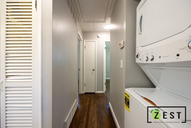 Building Photo - 3BDRM Warren Home! OPEN HOUSE 11/5 3-3:30 PM!