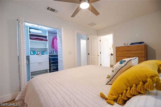 Building Photo - 811 94th Ave N