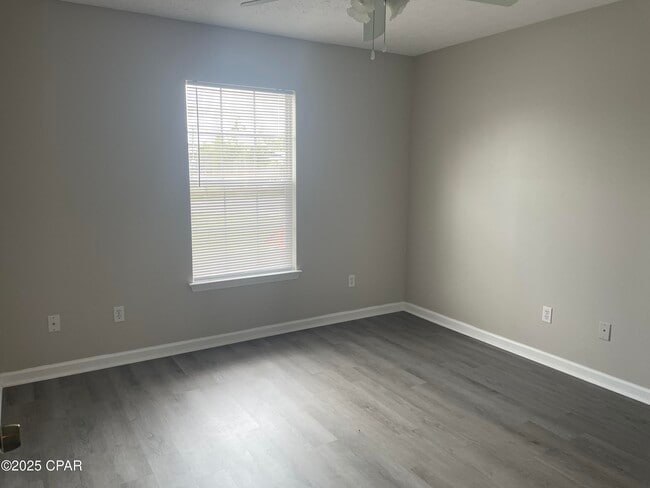 Building Photo - 3613 Eagle Ln