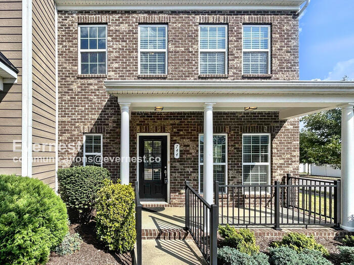 Primary Photo - 744 Westcott Ln