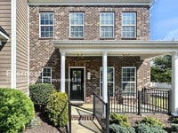 Building Photo - 744 Westcott Ln