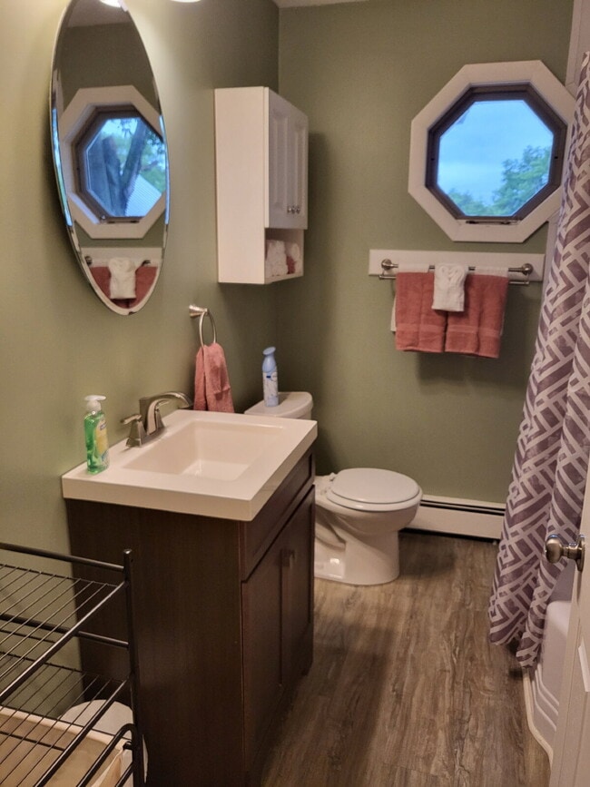 Building Photo - Fully Furnished Fairfax Street Home with O...