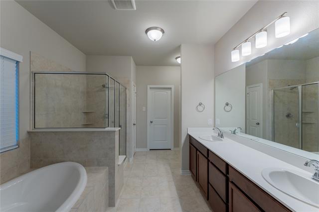 Building Photo - 3808 Carmel Hills Dr