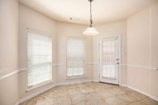 Building Photo - Discover your dream rental in Fort Worth, TX!