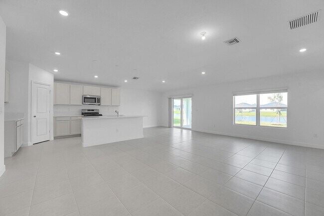 Building Photo - 6394 Windwood Wy
