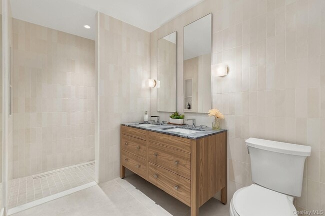 Building Photo - 30-55 Vernon Blvd