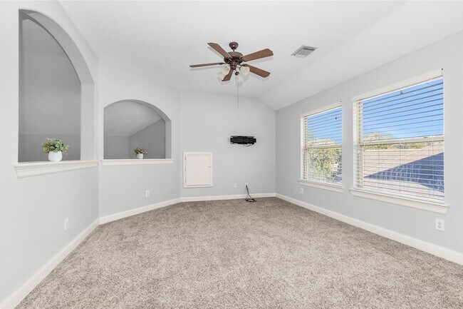 Building Photo - 30515 Mystic Canyon Dr