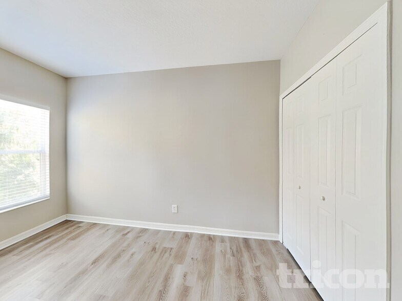 Building Photo - 3625 16th St Ct E
