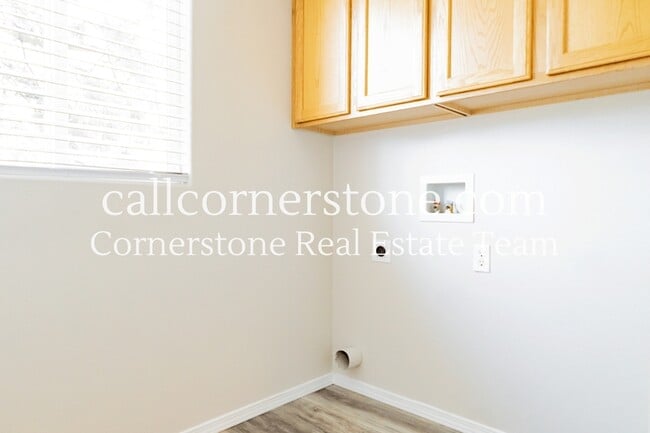 Building Photo - 6434 Cool Mountain Dr