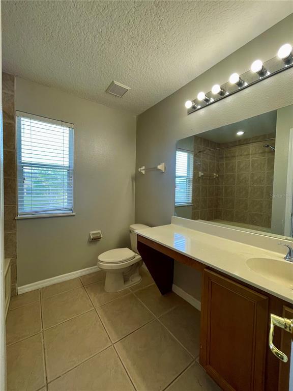 Building Photo - 1251 Long Oak Way