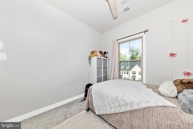 Building Photo - 6110 Stonecat Ct