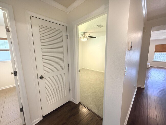 Building Photo - 436 Bostwick Cir