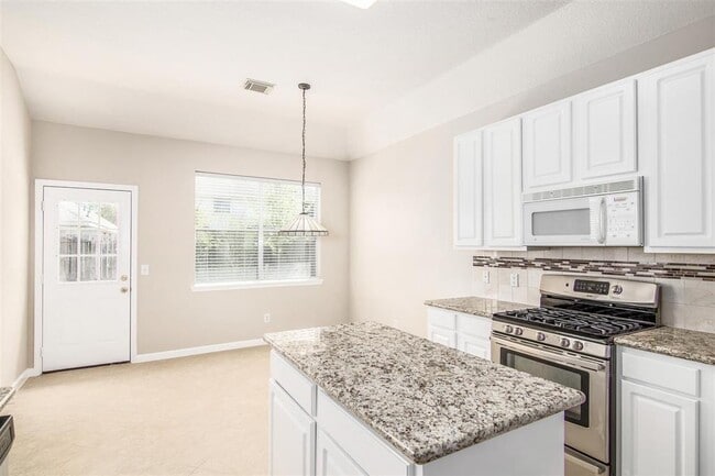Building Photo - 20719 Medallion Pointe Dr