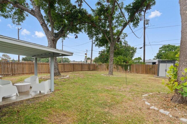 Building Photo - 9107 Shepard Dr