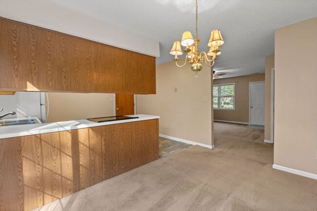 Building Photo - Affordable Single Family Home in Jacksonville