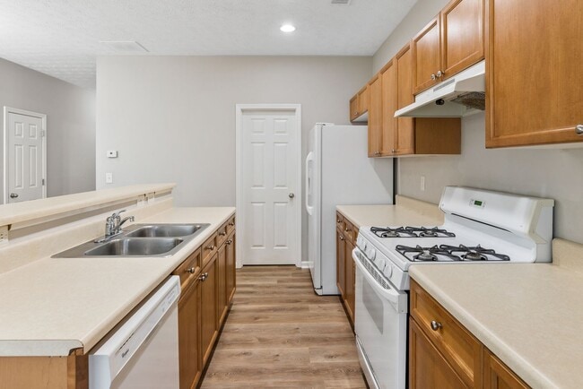 Building Photo - 2/2.5 Townhome in Great Flowery Branch loc...
