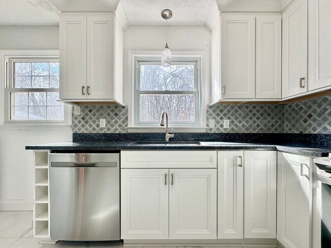 Building Photo - Updated 3BR Ranch | Large Lot, Deck & Modern Finishes – Minutes to Durham