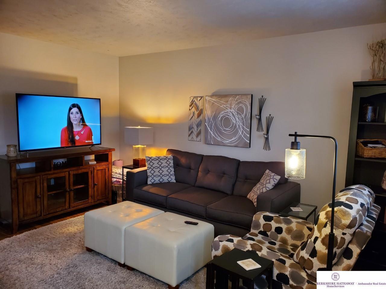 Building Photo - 1905 Thurston Ave