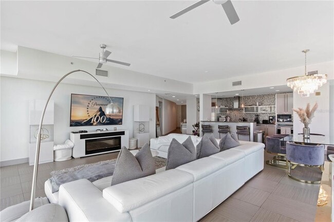 Building Photo - 260 S Osceola Ave