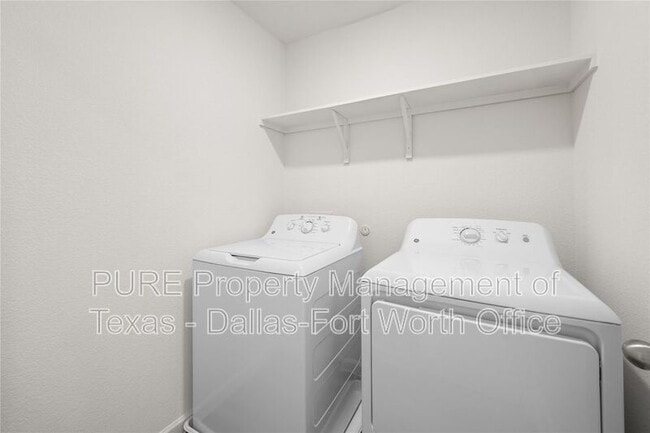 Building Photo - 241 Berthe Ct