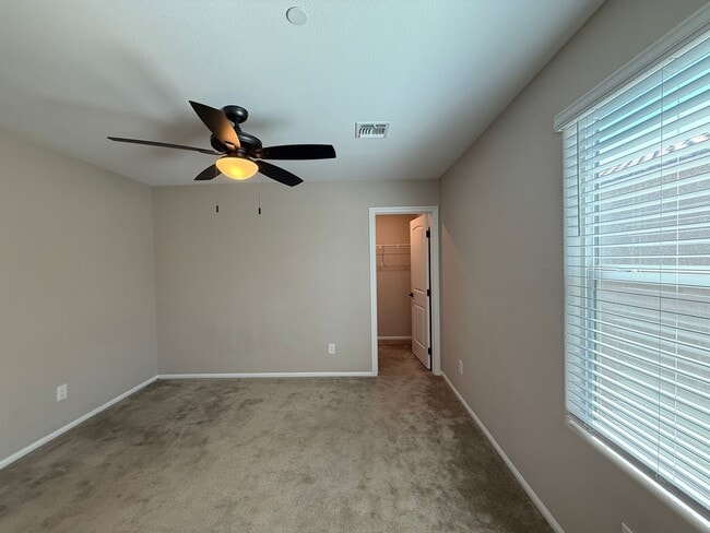 Building Photo - NLV 3 bed in a gated community!