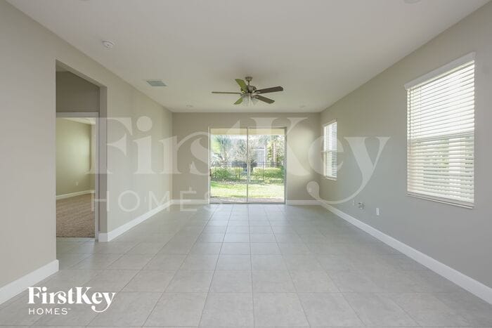 Building Photo - 6322 Heirloom Pl