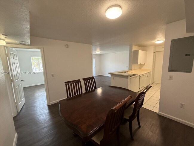 Building Photo - 15470 SW 284th St