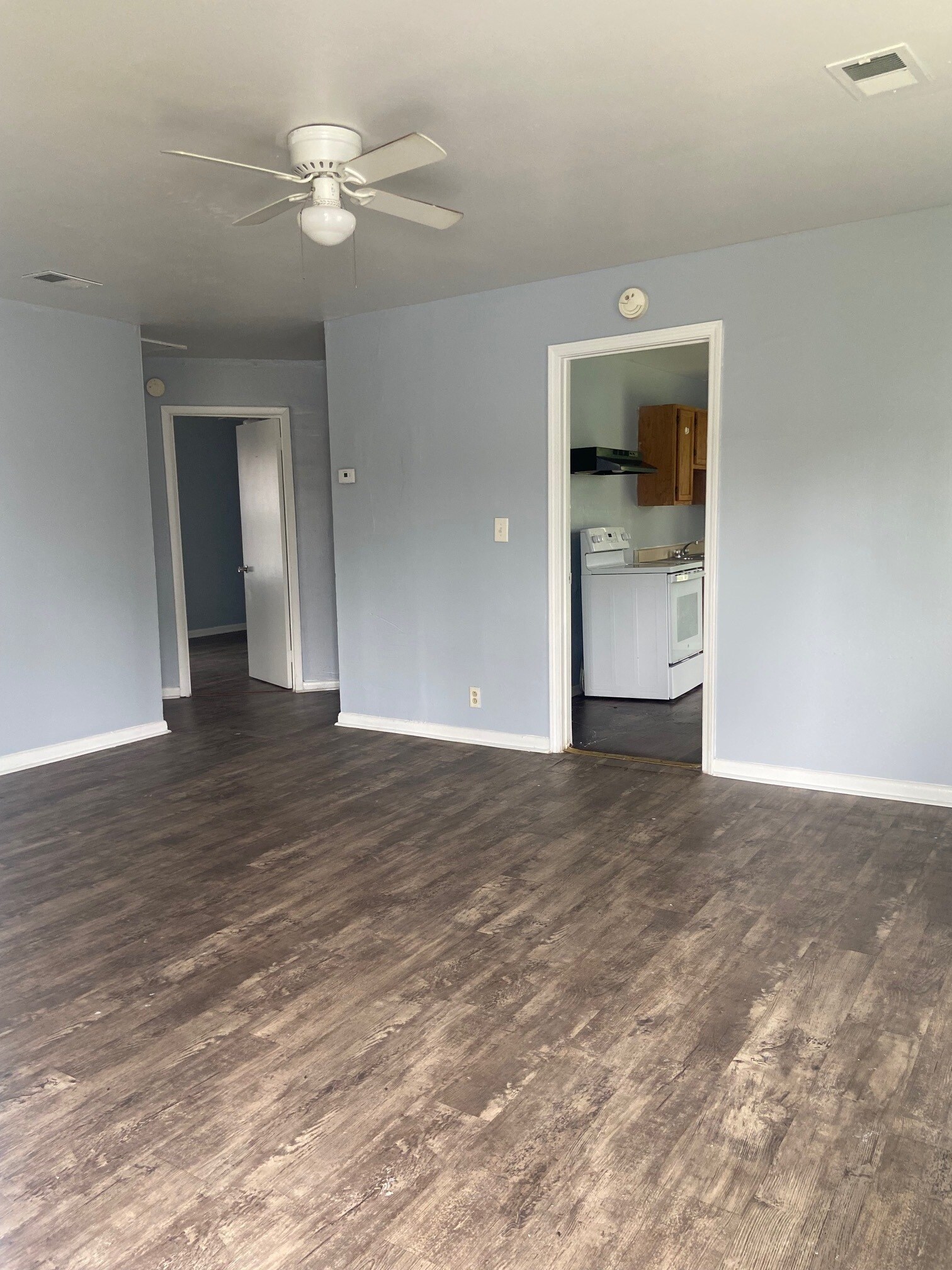 Building Photo - 228 15th Ave SW