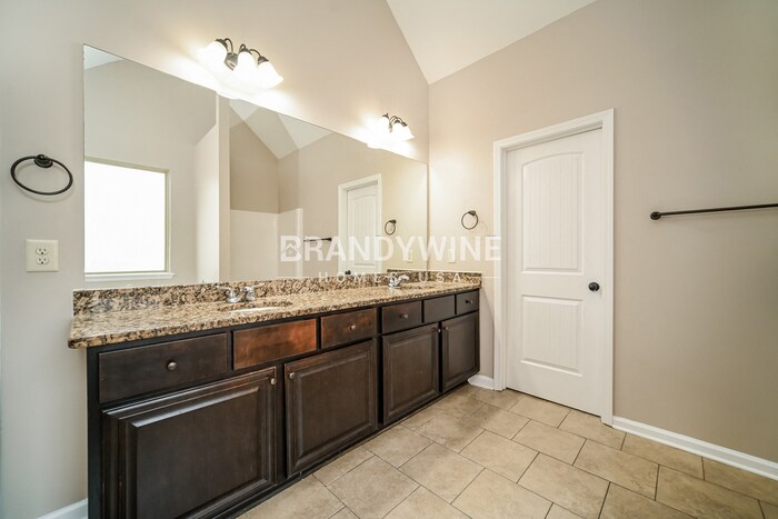 Building Photo - 254 Forrest Dr