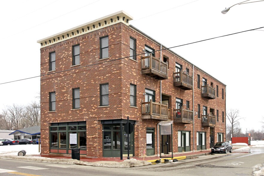 Building Photo - Riverfront Lofts
