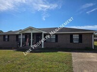 Building Photo - 5004A N. Moore Lane