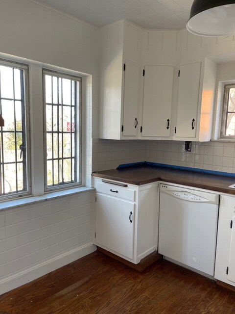 Building Photo - 6301 Alexander Dr